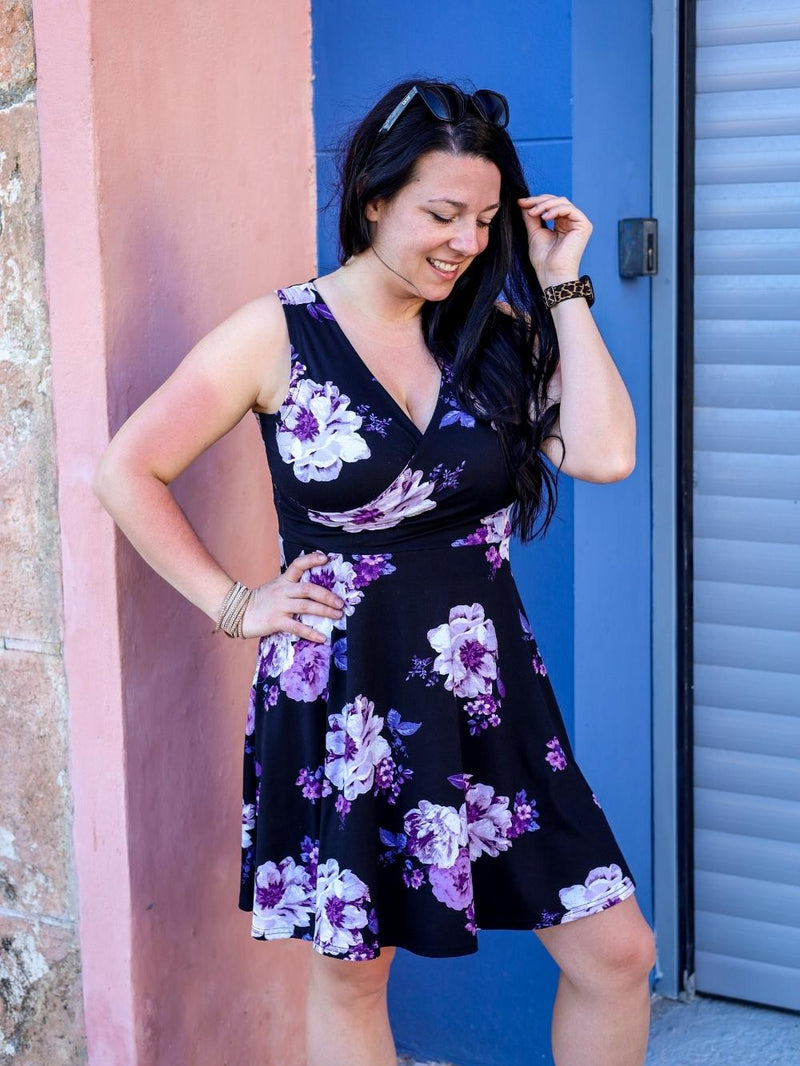 Robe Caroline - Fleurs mauves sur fond noir