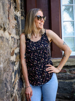 Camisole Claudia - Petites fleurs roses et oranges sur fond noir