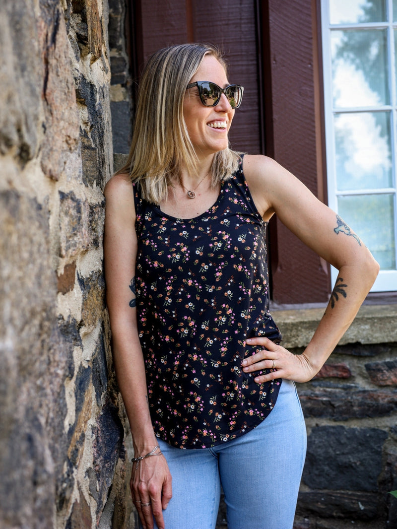 Camisole Claudia - Petites fleurs roses et oranges sur fond noir