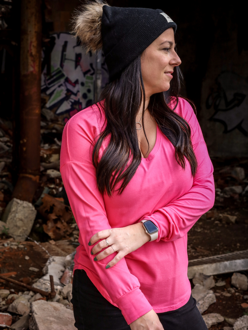 Chandail Kim, col en v, manches longues - Rose flash