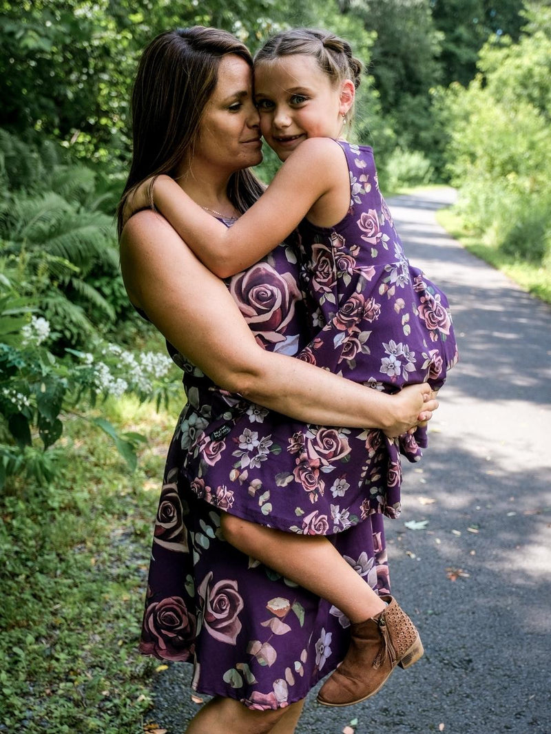 Robe Abi (enfant) - Fleurs blush sur fond prune