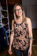 Camisole Claudia - Fleurs taupes sur fond noir